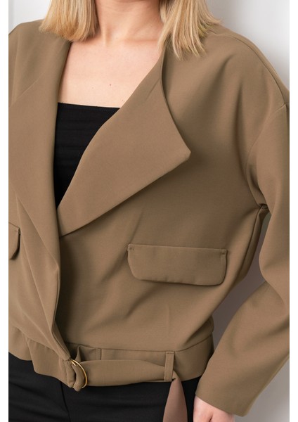 Kuşak Detaylı Kısa Ceket 8612 modelleri