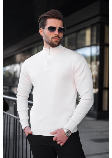Beyaz Yarım Fermuarlı Dik Yaka Erkek Triko Kazak 7442