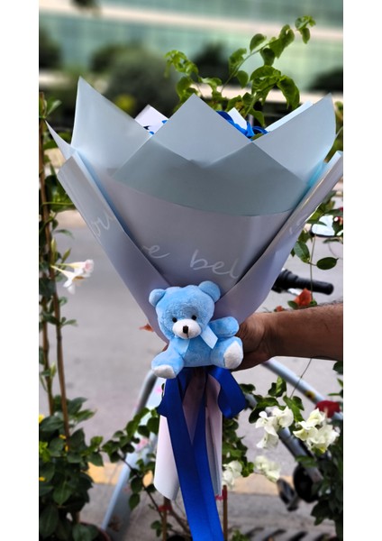 15'li Kadife Mavi Gül Buketi Kelebekli & Ayıcıklı Sevdiklerinize Özel Gün Hediyesi fiyatları