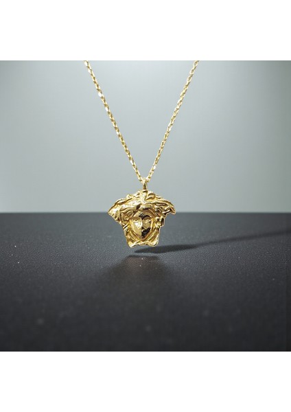 Medusa Figürlü 14 Ayar Altın Kolye