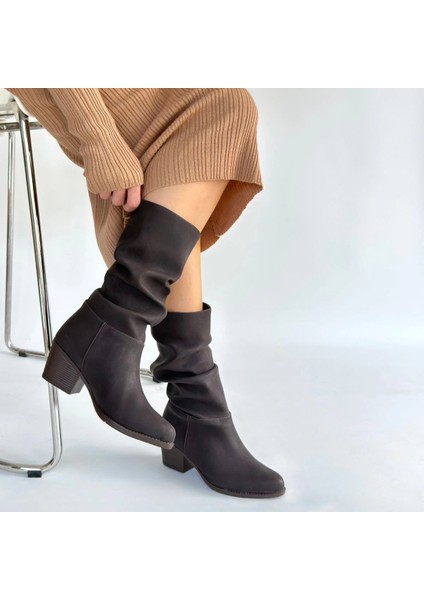 Yior Kahverengi Nubuk Topuklu Bot fırsatları