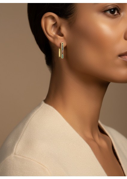 Altın Renk Renkli Zirkon Taşlı Dikdörtgen Kadın Küpe