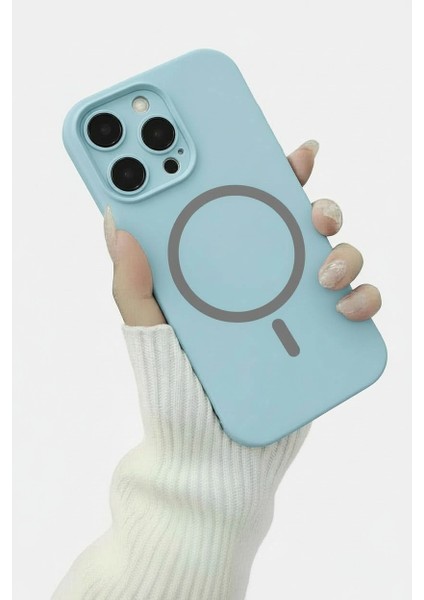 Iphone 15 Promax Ile Uyumlu Magsafe ile Uyumlu Kablosuz Şarj Özellikli Kadife Iç Yüzey Silikon Kılıf