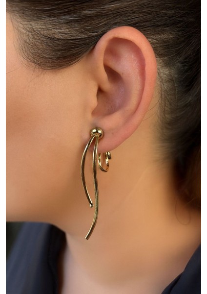 Gold Renk Uzun Kavisli Zarif Kadın Küpe