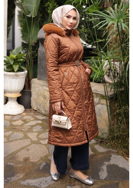 Taba Kapüşonlu Fermuarlı Kapitone Mont modelleri