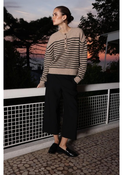 6989 Kadın Yün Karışımlı Düğme Detay Premium Triko Kazak Kahve Vizon fırsatları