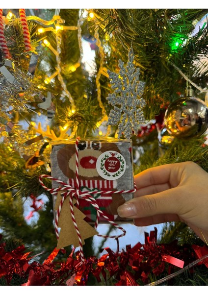 Renkli 5'li Kutulu Yılbaşı Noel Çorap Seti, Eğlenceli ve Şık Tasarım indirimleri