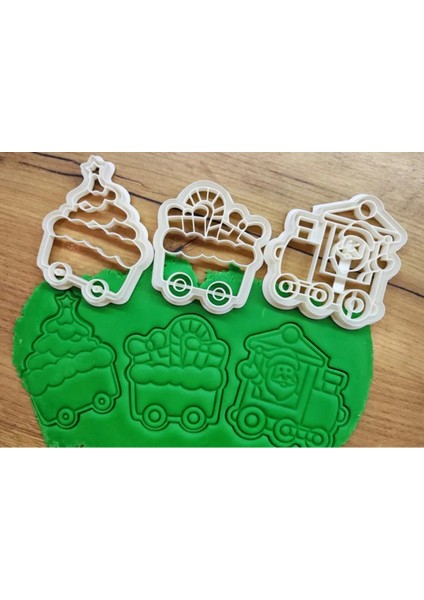 Yılbaşı Temalı 3'lü Kurabiye Kalıbı Seti Noel Treni Şekilli Hamur Kalıbı
