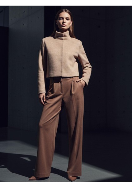 Önü Pileli Salaş Kesim Süet Pantolon - Kahve