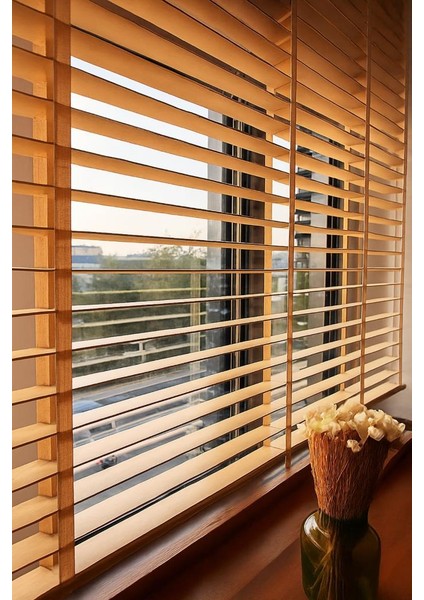 Krem Renk Gerçek Ahşap Jaluzi 50MM Zincirli Redüktörlü Kurdelalı AJS1005 fırsatları