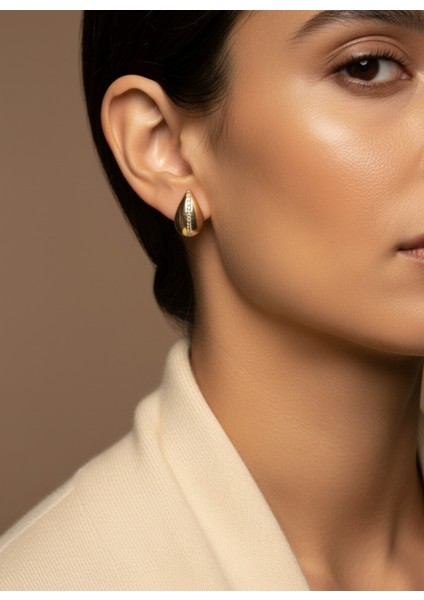 Altın Renk Damla Model Kadın Küpe