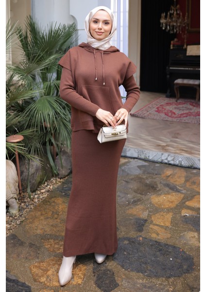 Kahverengi Triko Süveter Kombinli Elbise fırsatları