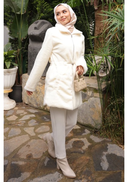 Krem Beli İpli Flato Cepli Fermuarlı Peluş Mont modelleri