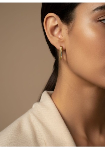 Altın Renk Zirkon Taşlı Dikdörtgen Küpe