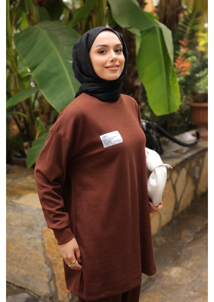 Kahverengi Armalı Tunik Pantolonlu Takım indirimleri
