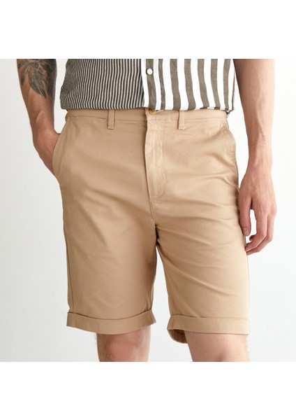 Erkek Bej Slim Fit Şort fırsatları