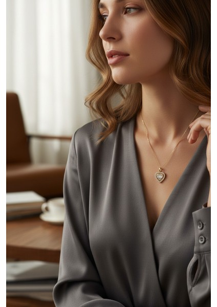 Kalpli Baget Zirkon Taşlı 14 Ayar Altın Kolye modelleri