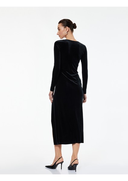 Uzun Kollu V Yaka Yırtmaç Detaylı Slim Fit Midi Elbise fırsatları