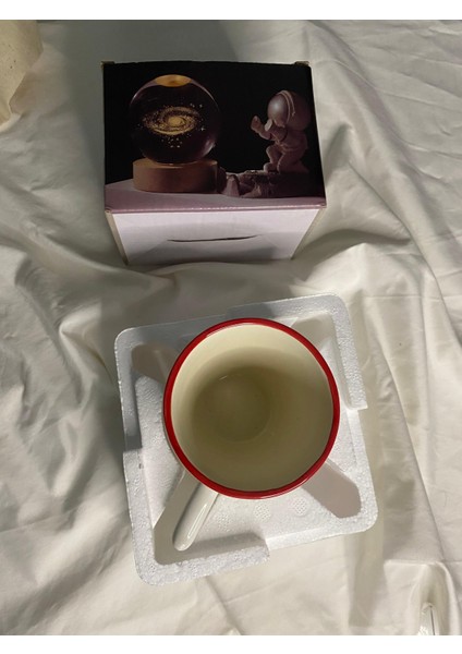 Hello Kitty / Kuromi Işıklı Renk Değiştiren Cam Küre Gece Lambası – Ahşap Altlıklı Dekoratif Aydınlatma + Yılbaşı Hediye Seti fırsatları