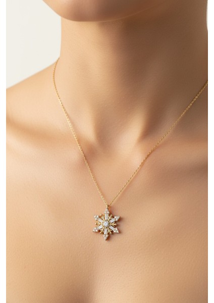 Kar Tanesi Figürlü Zirkon Tektaşlı 14 Ayar Altın Kolye modelleri