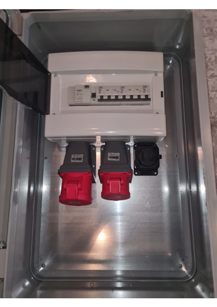 60 40 20 cm Pano 5/32 22 Kw ve 5/16 11 Kw ve 220 V 3.5 Kw Prizli Elektrikli Araç Şarj Cihazı Kombinasyon Kutusu Panosu fiyatları