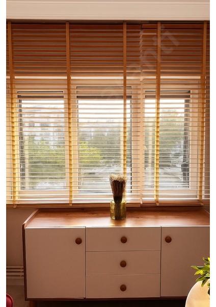 Meşe Renk Gerçek Ahşap Jaluzi 50MM Zincirli Redüktörlü Kurdelalı AJS1006 fiyatları