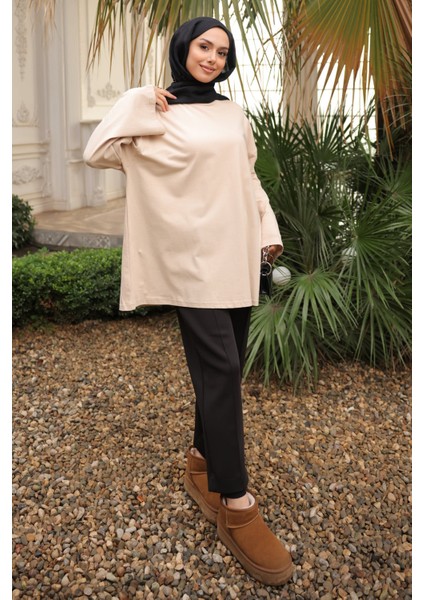 Bej Bisiklet Yaka Oversize Penye Sweat fırsatları