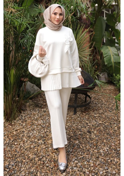 Ekru Etek Ucu Pileli Tunik Pantolonlu Takım modelleri