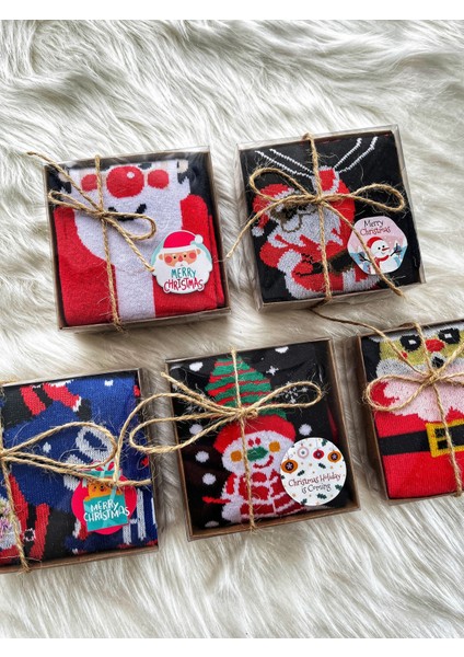 5 Adet Kutulu Yılbaşı Noel Temalı Çorap Seti, Renkli ve Şık Tasarım fırsatları