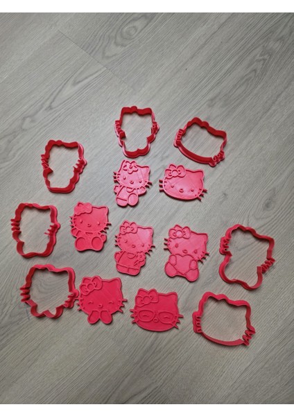 Hello Kitty Temalı Kurabiye Kalıbı Seti – 7’li fiyatları