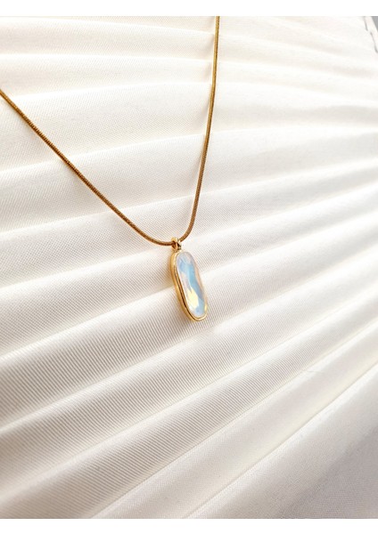 Renk Geçişli Dikey Taşlı Kolye – Altın Renk Yılan Zincir modelleri