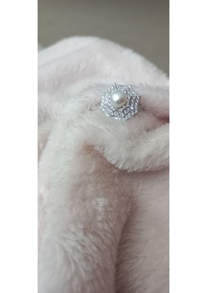 Gümüş Örümcek Ağı: Inciyle Dokunan Zarafet 925 Ayar Yüzük fırsatları