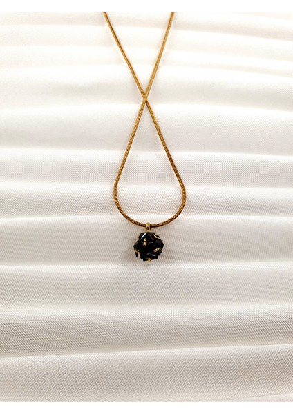 Kırmızı Işıltılı Küre Uçlu Minimal Kolye – Yılan Zincir fiyatları