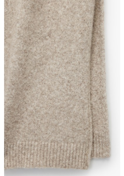 Yırtmaç Detaylı Yüksek Bel Midi Triko Etek