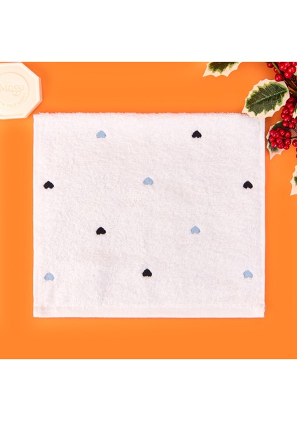 Soft Kalp Nakışlı El Havlusu - Ekru / Siyah - 30X50 cm