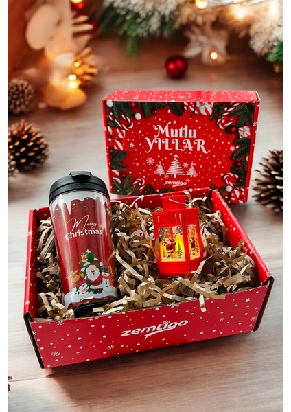 Sıcak ve Şık Yılbaşı Kahve Bardağı Seti, Termos ve Dekoratif Fenerler