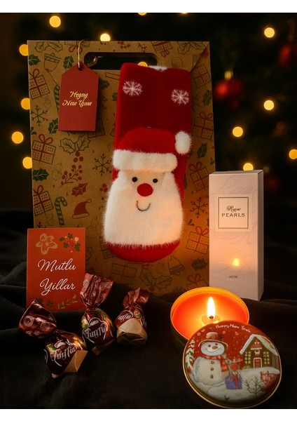 Medy Store Yeni Yıla Özel Kadınlar Için Hediye Seti – Avon Rare Pearls Parfümlü Deodorant Vücut Spreyi, Parfümlü Noel Baba Çorabı, Kokulu Mum, Çikolata ve Mutlu Yıllarkartı