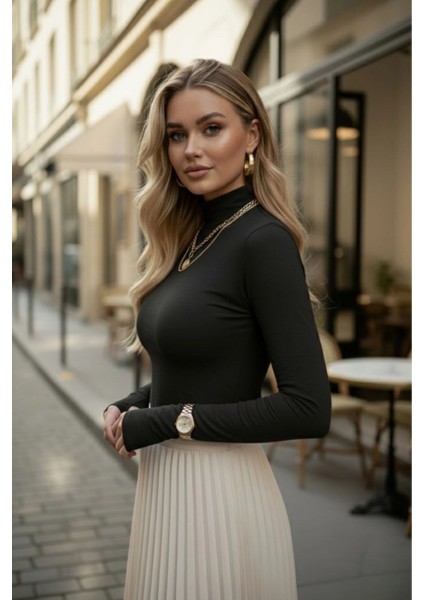 Parmak Geçmeli Kadın Body – Esnek Kumaş modelleri