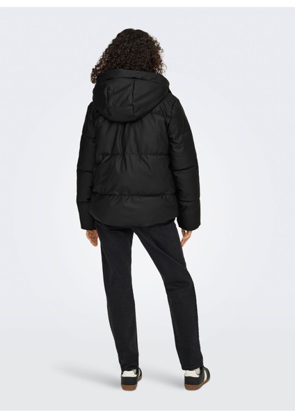 Siyah Kadın Mont Onlagnes Coated Puffer Jacket Otw fiyatları