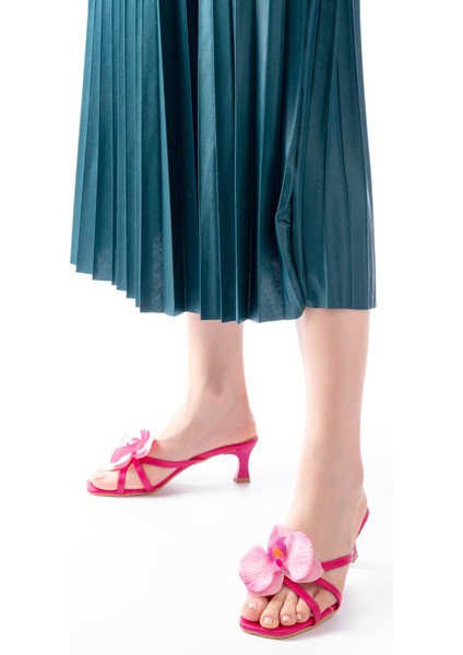 Fuşya Orkide Detaylı Ince Topuklu Kadın Terlik