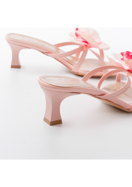 Pembe Orkide Detaylı Ince Topuklu Kadın Terlik indirimleri