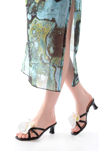 Siyah Orkide Detaylı Ince Topuklu Kadın Terlik fiyatları