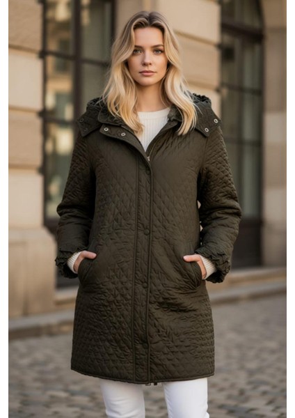 Kadın Büyük Beden Içi Polar Cepli Çıkarılabilir Kapüşonlu Kapitone Kaban Mont (Dar Kalıptır) fiyatları