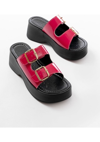 Fuşya Rugan Günlük Tokalı Dolgu Topuk Kadın Terlik modelleri