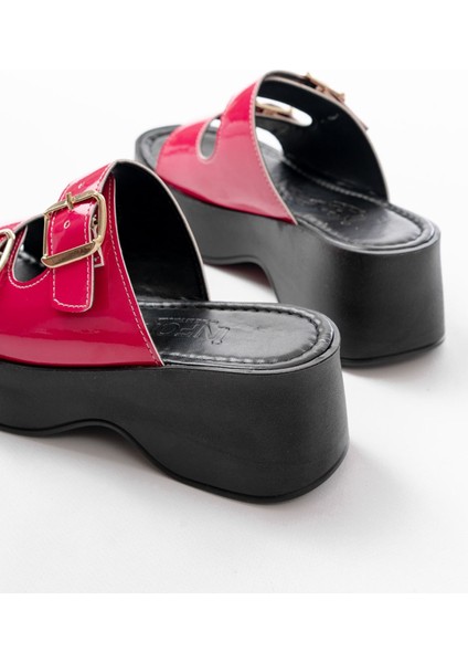 Fuşya Rugan Günlük Tokalı Dolgu Topuk Kadın Terlik indirimleri