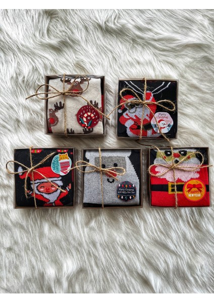 Renkli 5'li Yılbaşı Noel Çorap Seti, Neşeli ve Şık Tasarımlar