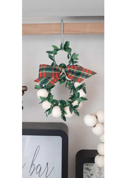 Renkli Yılbaşı Ağaç Süsü ve Noel Çelengi, Yeni Yıl Dekorasyonu Için Mükemmel Seçim indirimleri