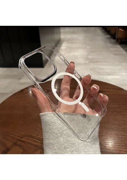 iPhone 15 Promax Magsafe Uyumlu Sararmaz Sert Mika Kristal Netliğinde Ultra Ince Hafif Pc Kılıf