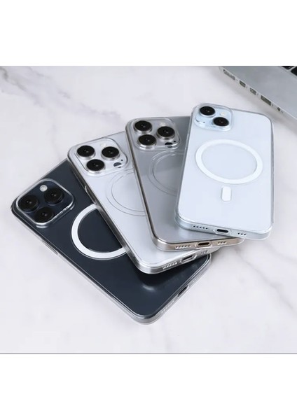 iPhone 15 Pro Magsafe Uyumlu Sararmaz Sert Mika Kristal Netliğinde Ultra Ince Hafif Pc Kılıf