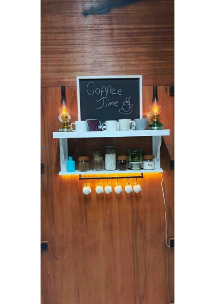 berceste mobilya parlak beyaz duvar rafı